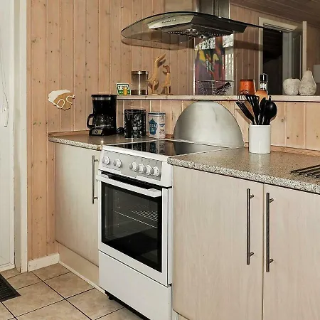 Vakantiehuis Four-bedroom Holiday In 2